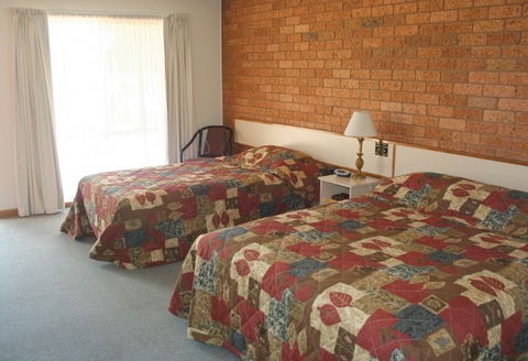 Newell Motor Inn - Accommodation Resorts 3