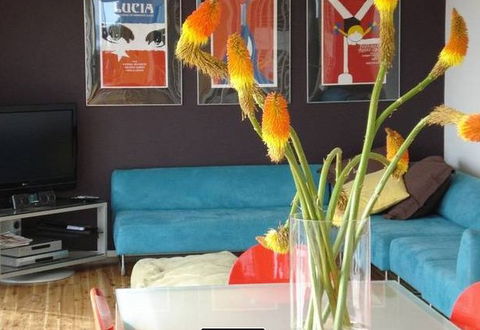 Broadway Blues - Accommodation Resorts 2