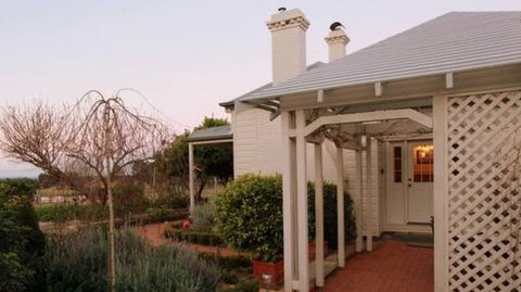 Bonnay - Accommodation Resorts 3