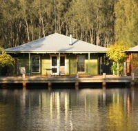 Billabong Moon - Accommodation Resorts