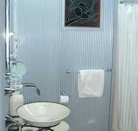 A Spot on the River - Accommodation Resorts