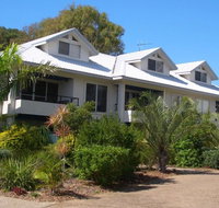 Moore Park Beach Villas on the Beach - Accommodation Resorts