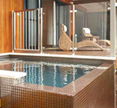 Chandeliers On Abbey - Accommodation Resorts 0