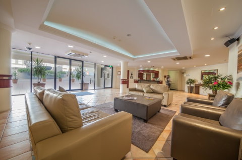 West End Central Apartments - Accommodation Resorts 4