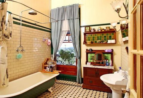 Franklin Villa - Accommodation Resorts 5