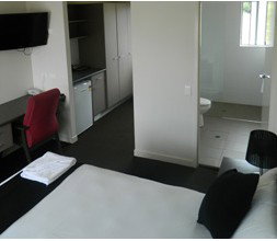 Dooleys Capella Tavern And Motel - Accommodation Resorts 1