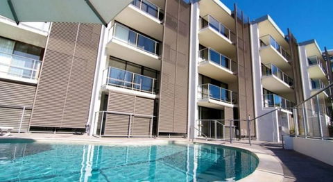 Merrima Court Holidays - Accommodation Resorts 9