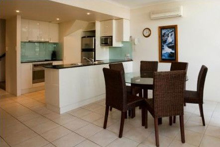 A Tropical Nite - Accommodation Resorts 2