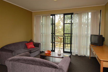 Quest Narre Warren - Accommodation Resorts 3