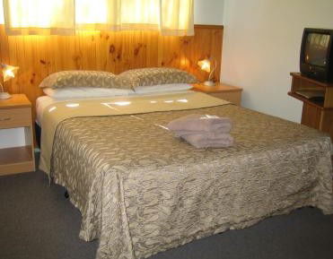 Valley Vineyard Tourist Park - Accommodation Resorts 4