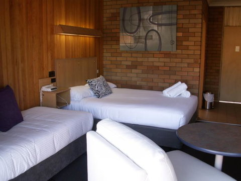 Court Street Motel - Accommodation Resorts 2
