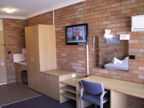 Court Street Motel - Accommodation Resorts 4
