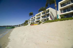 Noosa Harbour Resort - Accommodation Resorts 6