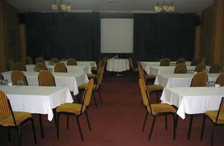 International Motor Inn - Accommodation Resorts 3