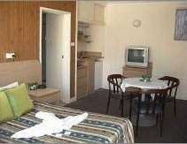 The Entrance Motel - Accommodation Resorts 3