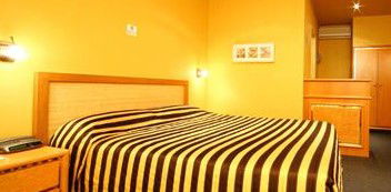 Fairfield VIC Accommodation Resorts