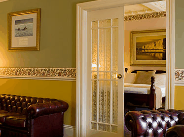 Hadleys Hotel - Accommodation Resorts 1