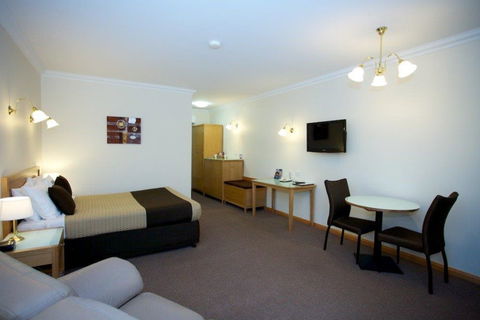 Best Western Golden Grain Motor Inn - Accommodation Resorts 1