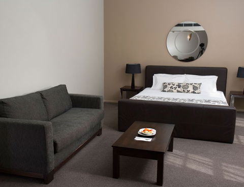 The Clarendon Hotel - Accommodation Resorts 3