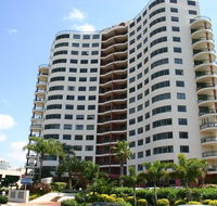 Meriton Apartments - Accommodation Resorts
