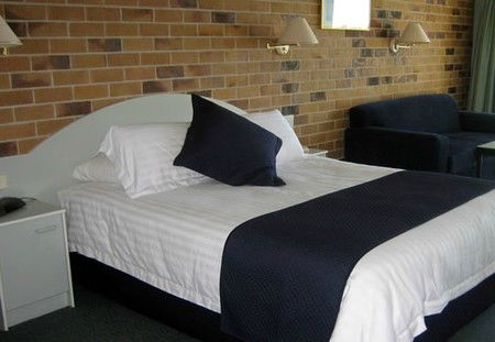Moby Dick Waterfront Resort Motel - Accommodation Resorts 1