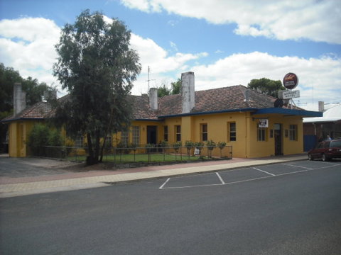 Goroke Hotel Bar & Bistro - Accommodation Resorts 0