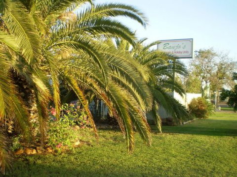 Banjo's Overnight & Holiday Units - Accommodation Resorts 0