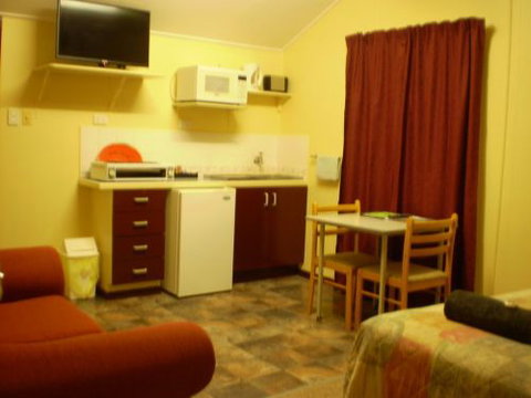 Banjo's Overnight & Holiday Units - Accommodation Resorts 3
