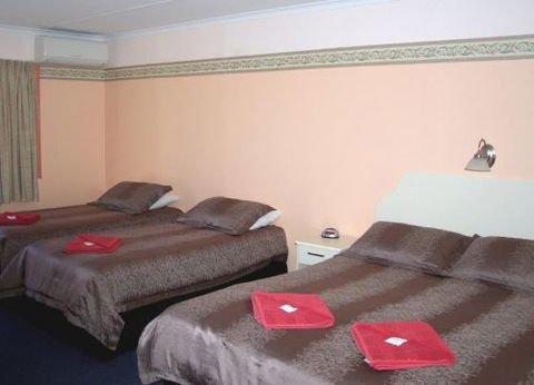 Roundhouse Motel - Accommodation Resorts 3