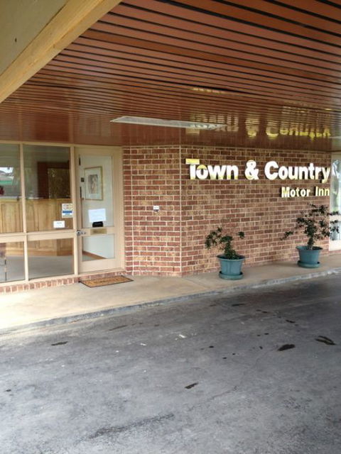 Town & Country Motor Inn Forbes - Accommodation Resorts 0