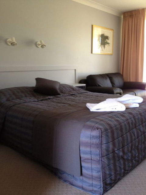 Town & Country Motor Inn Forbes - Accommodation Resorts 3