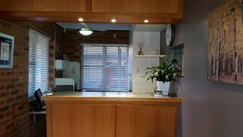 Cousins Motor Inn - Accommodation Resorts 1