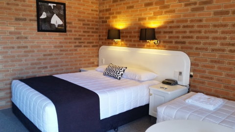 Cousins Motor Inn - Accommodation Resorts 16