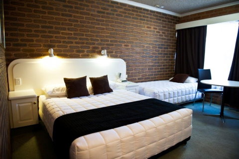 Cousins Motor Inn - Accommodation Resorts 17