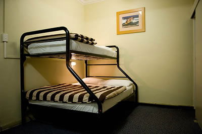 Westend Backpackers - Accommodation Resorts 2