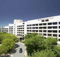 Crowne Plaza Canberra - Accommodation Resorts