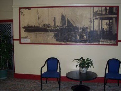 Crown Hotel Motel - Accommodation Resorts 1