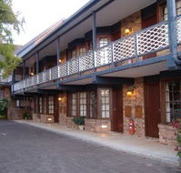 Montville Mountain Inn - Accommodation Resorts