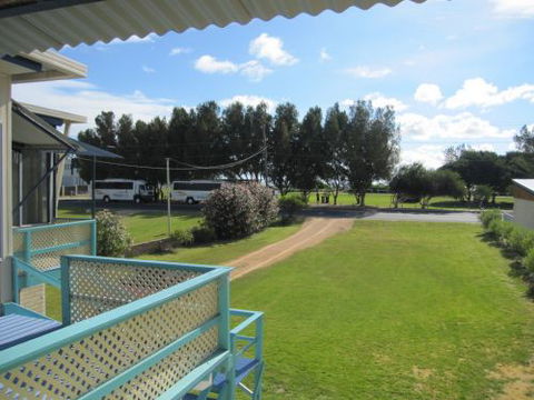 Lancelin Beach Breaks Holiday Accommodation - Accommodation Resorts 6