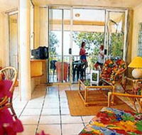 Golden Sands Beachfront Resort - Accommodation Resorts