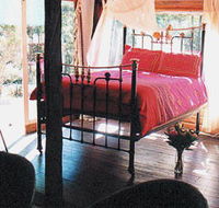 Lazy Curl - Accommodation Resorts