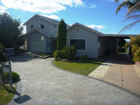 Hedgehog House - Accommodation Resorts 0