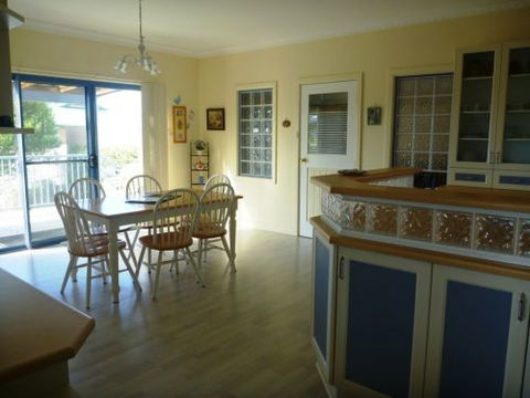 Hedgehog House - Accommodation Resorts 5