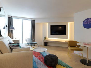 QT Bondi - Accommodation Resorts 9