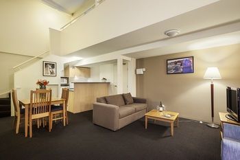 APX Parramatta - Accommodation Resorts 10