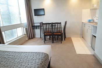 Parkville Place - Accommodation Resorts 24