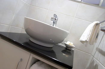 L'Auberge Noosa - Accommodation Resorts 1