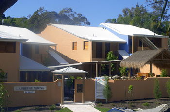 L'Auberge Noosa - Accommodation Resorts 8