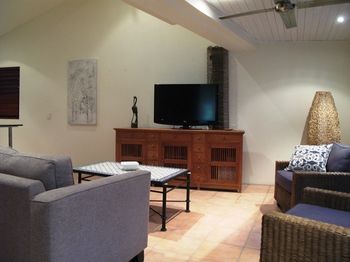 L'Auberge Noosa - Accommodation Resorts 15