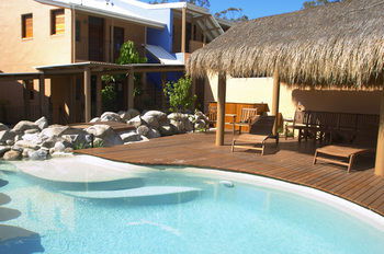 L'Auberge Noosa - Accommodation Resorts 18